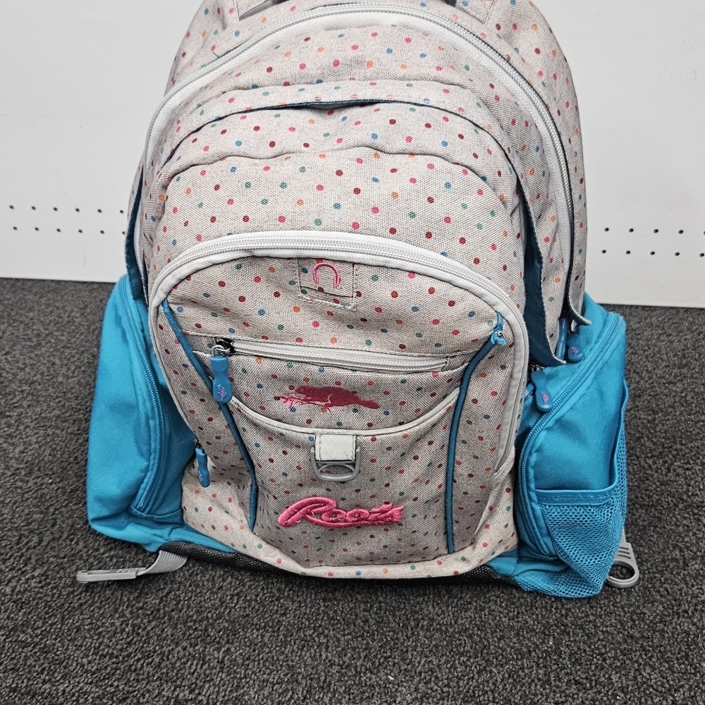 Roots Backpack w/ lots of Compartment 18"